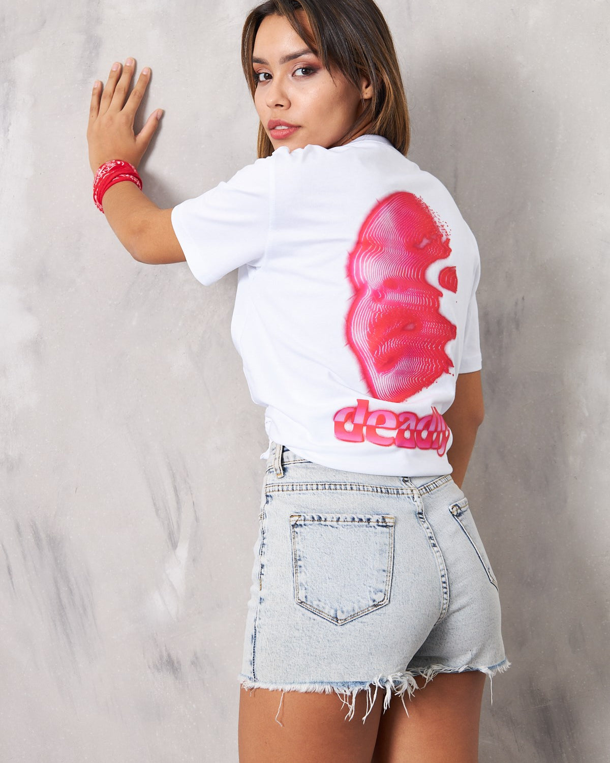 Deadly Yazılı Yüz Tasarım Baskılı Beyaz Kadın T-Shirt