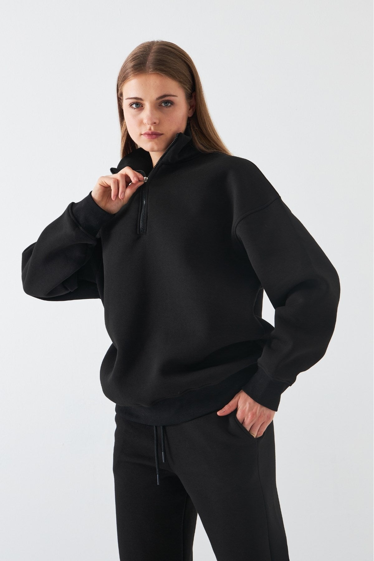 Unisex Oversize Sweatshirt Basic Siyah – Yarım Fermuar Dik Yaka, 3 İplik Şardonlu Polar