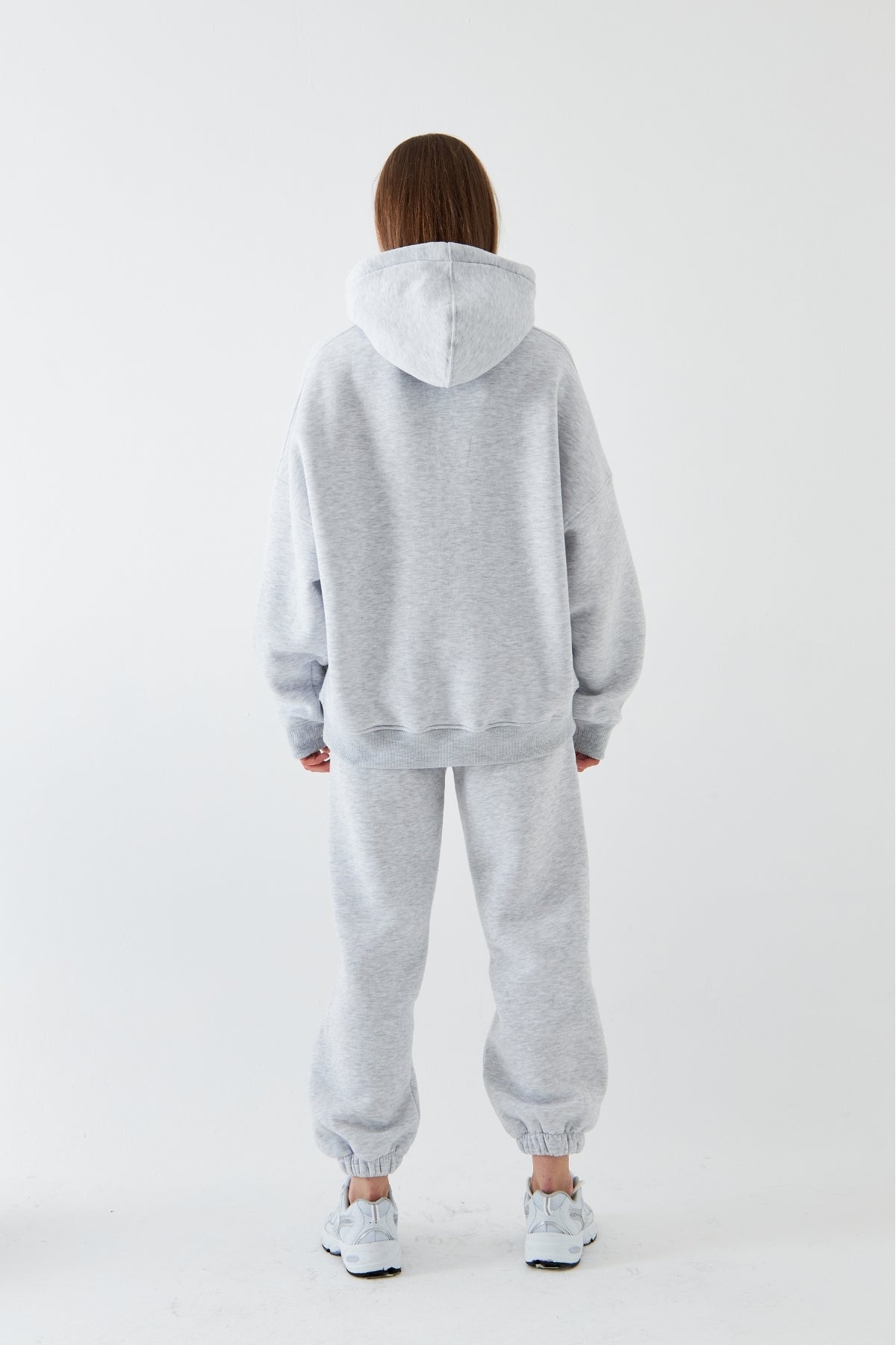 Oversize Unisex Eşofman Takımı Gri – Basic, 3 İplik Şardonlu Polar; Kapüşonlu Üst, Lastikli Alt