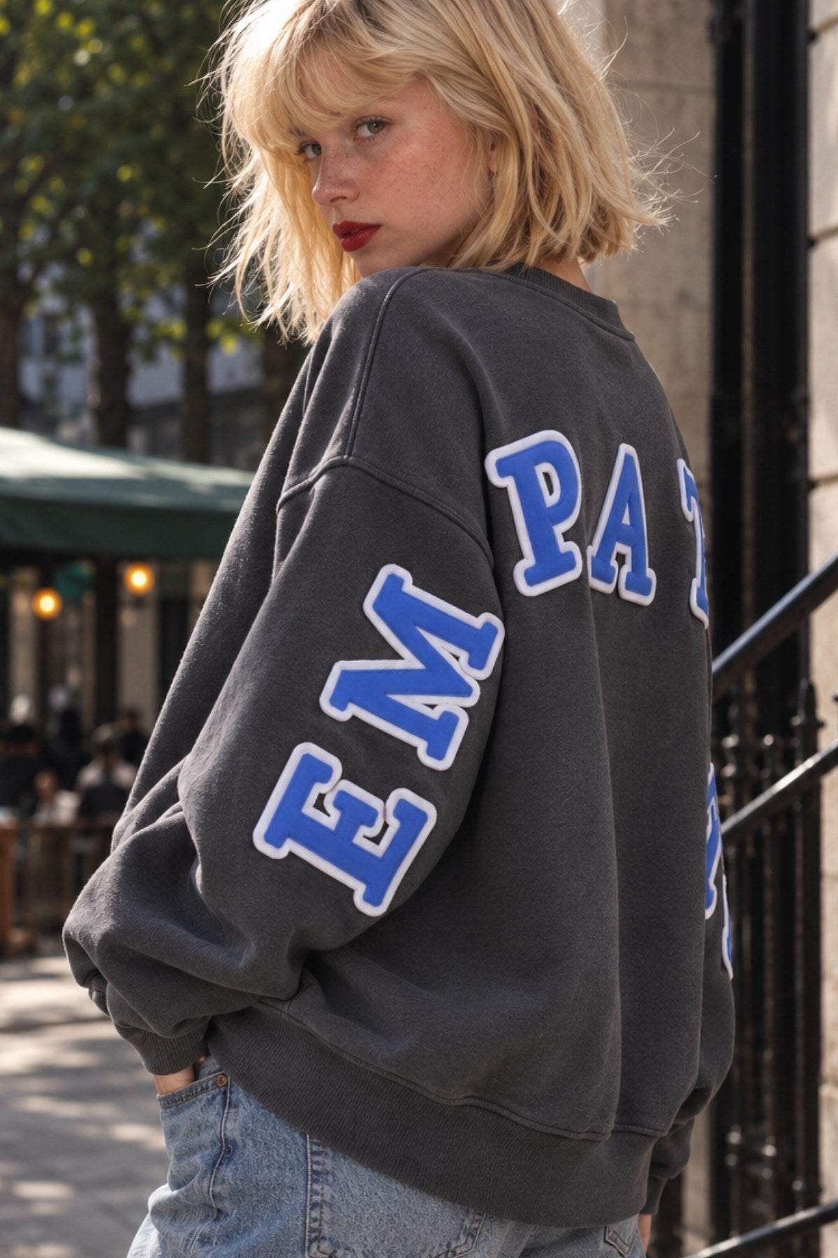 Kadın Oversize Sweatshirt Empathy 3D Baskılı Füme – Bisiklet Yaka, 3 İplik Şardonlu Polar