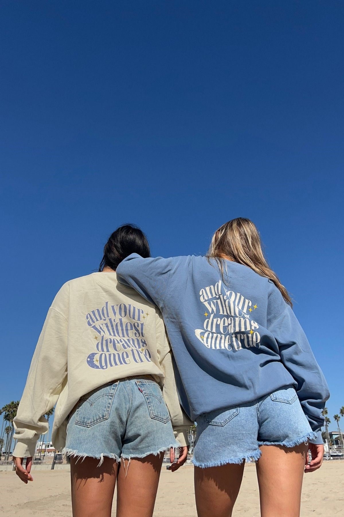 Oversize Unisex Bisiklet Yaka Sweat Mavi – 3 İplik Polar Kumaş, Rahat Kalıp, Wildest Dreams Baskılı