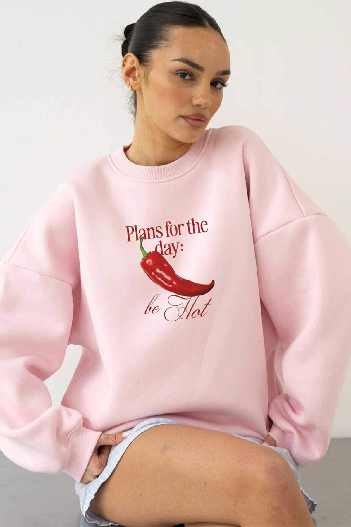 Kadın Oversize Sweatshirt Be Hot Baskılı Pembe – Bisiklet Yaka, 3 İplik Şardonlu Polar