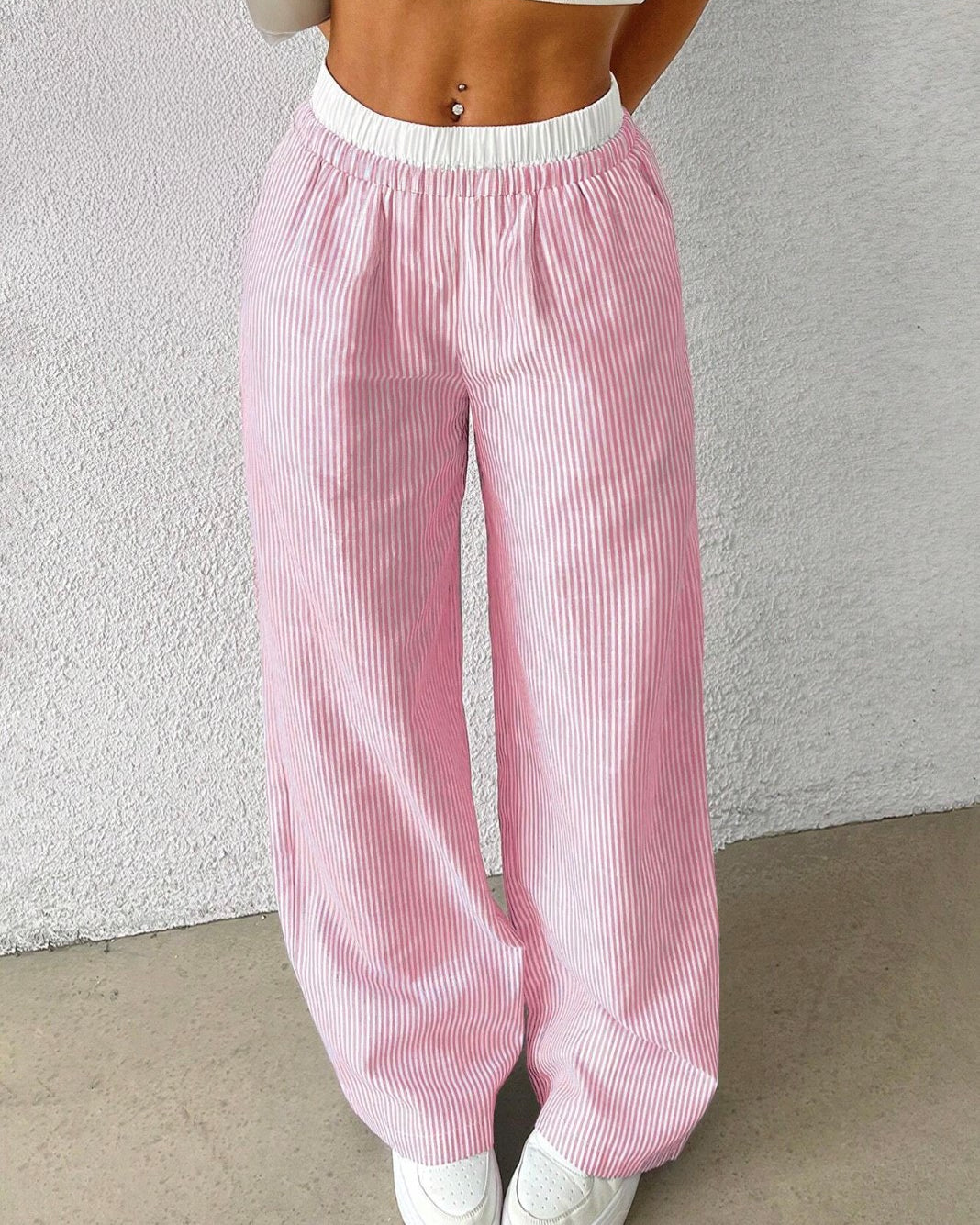 Kadın Pembe Çizgili Poplin Dokuma Pantolon – Yüksek Bel Lastikli Bol Paça Rahat Model