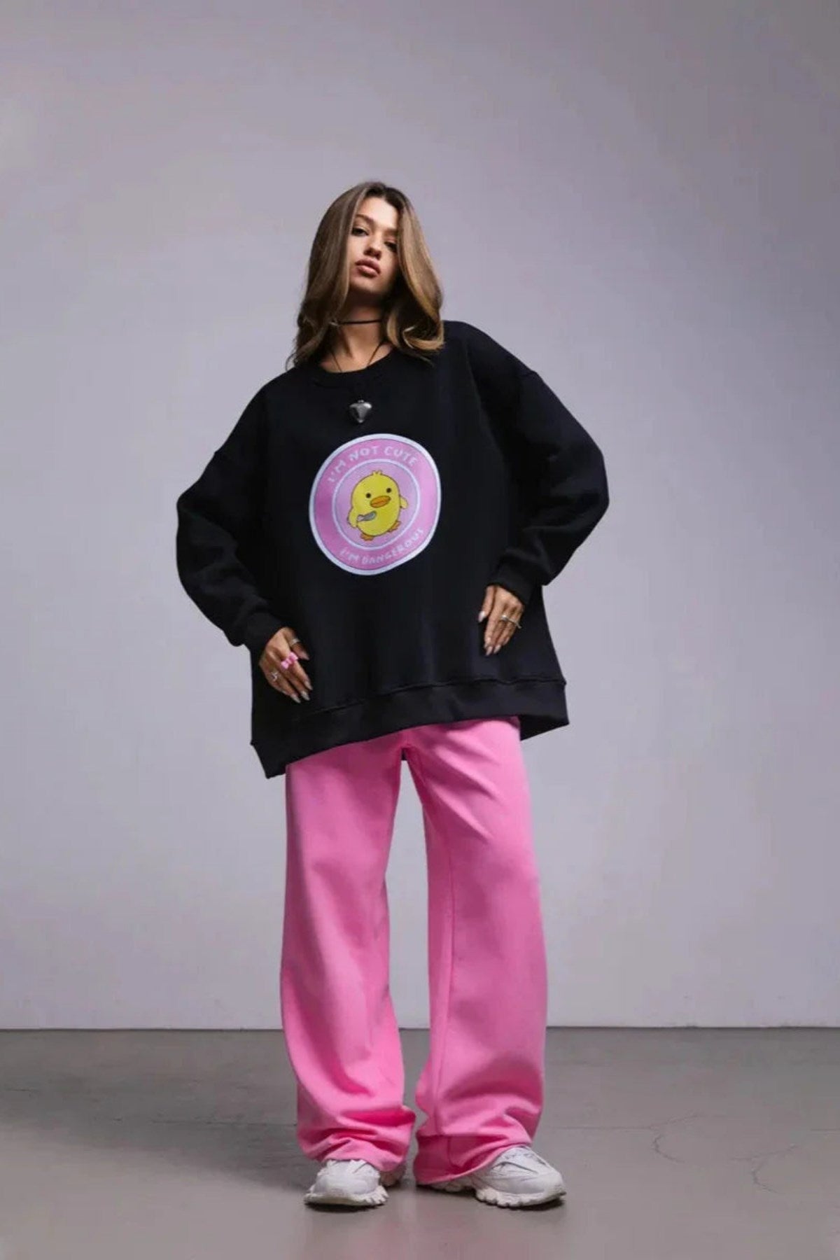 Kadın Oversize Sweatshirt Elbise Cute Ördek Baskılı Siyah – Bisiklet Yaka, 3 İplik Şardonlu Polar