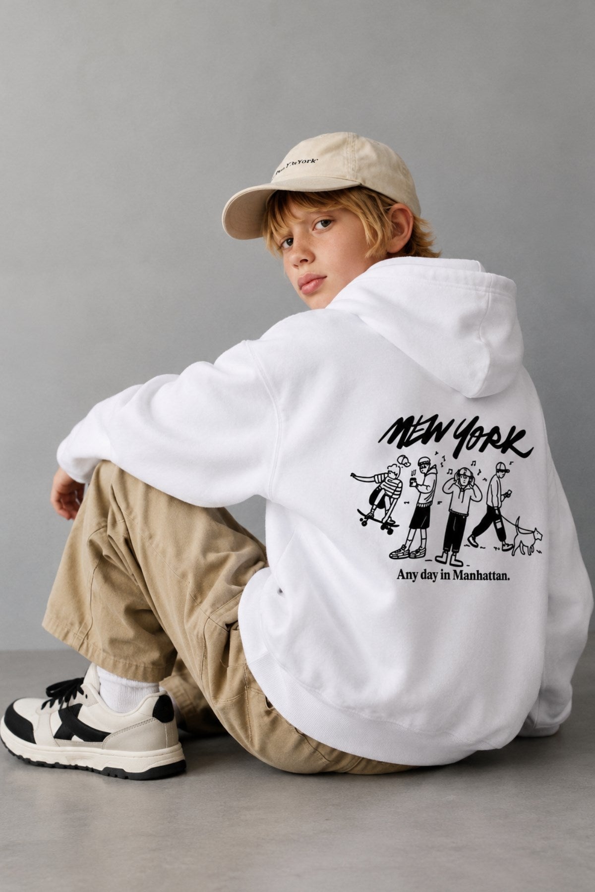 Erkek Çocuk Oversize Hoodie Sweatshirt DAY IN NYC Baskılı Beyaz – Kapüşonlu, Cepli, 3 İplik Polar
