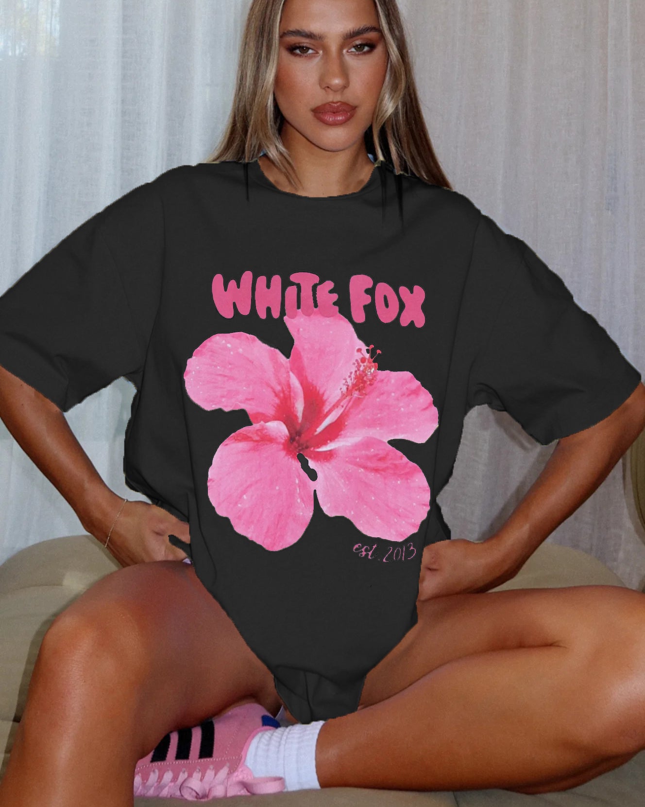 Hibiscus Çiçek Baskılı White Fox Kadın Tişört Günlük Rahat Kesim Siyah