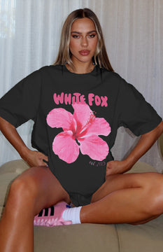 Hibiscus Çiçek Baskılı White Fox Kadın Tişört Günlük Rahat Kesim Siyah