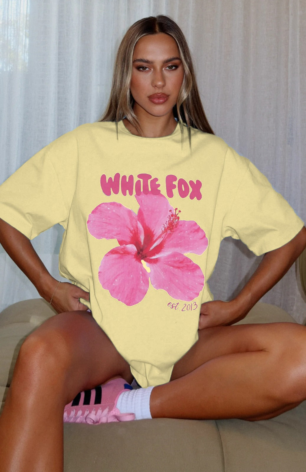 Hibiscus Çiçek Baskılı White Fox Kadın Tişört Günlük Rahat Kesim Sarı