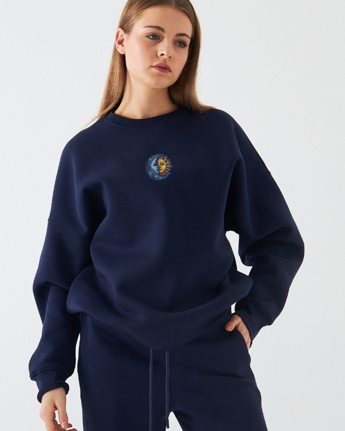 Kadın Oversize Sweatshirt Sun & Moon Baskılı Lacivert – Bisiklet Yaka, 3 İplik Şardonlu Polar