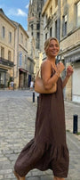 Kadın Büzgü Yaka Askılı Uzun Elbise Kahverengi – Cepli, Volanlı Tasarım, Rahat, Yazlık Hafif Dokulu