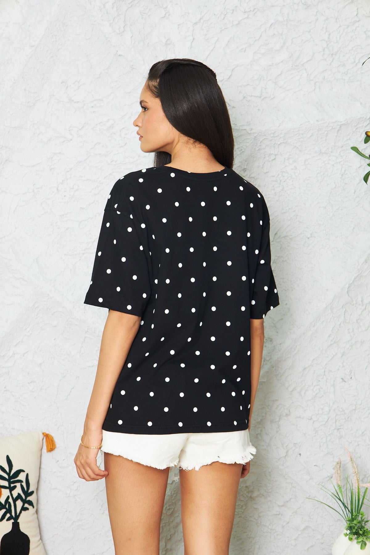 Kadın Oversize Tişört Polka Muse Puantiyeli Siyah – Bisiklet Yaka, Rahat Kalıp, %100 Pamuk