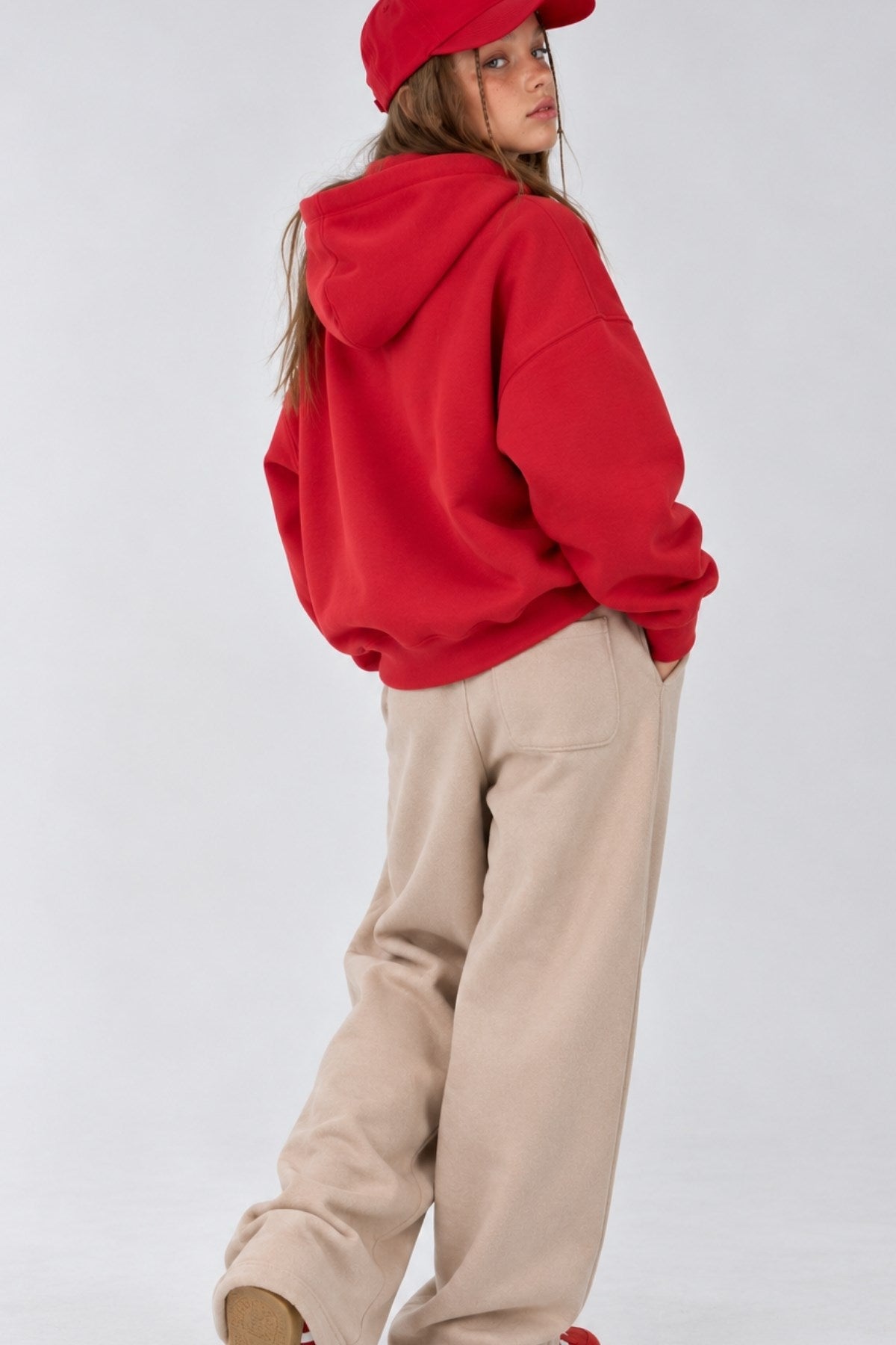 Kız Çocuk Oversize Basic Hoodie Sweatshirt Kırmızı – Kapüşonlu, Kanguru Cepli, 3 İplik Polar
