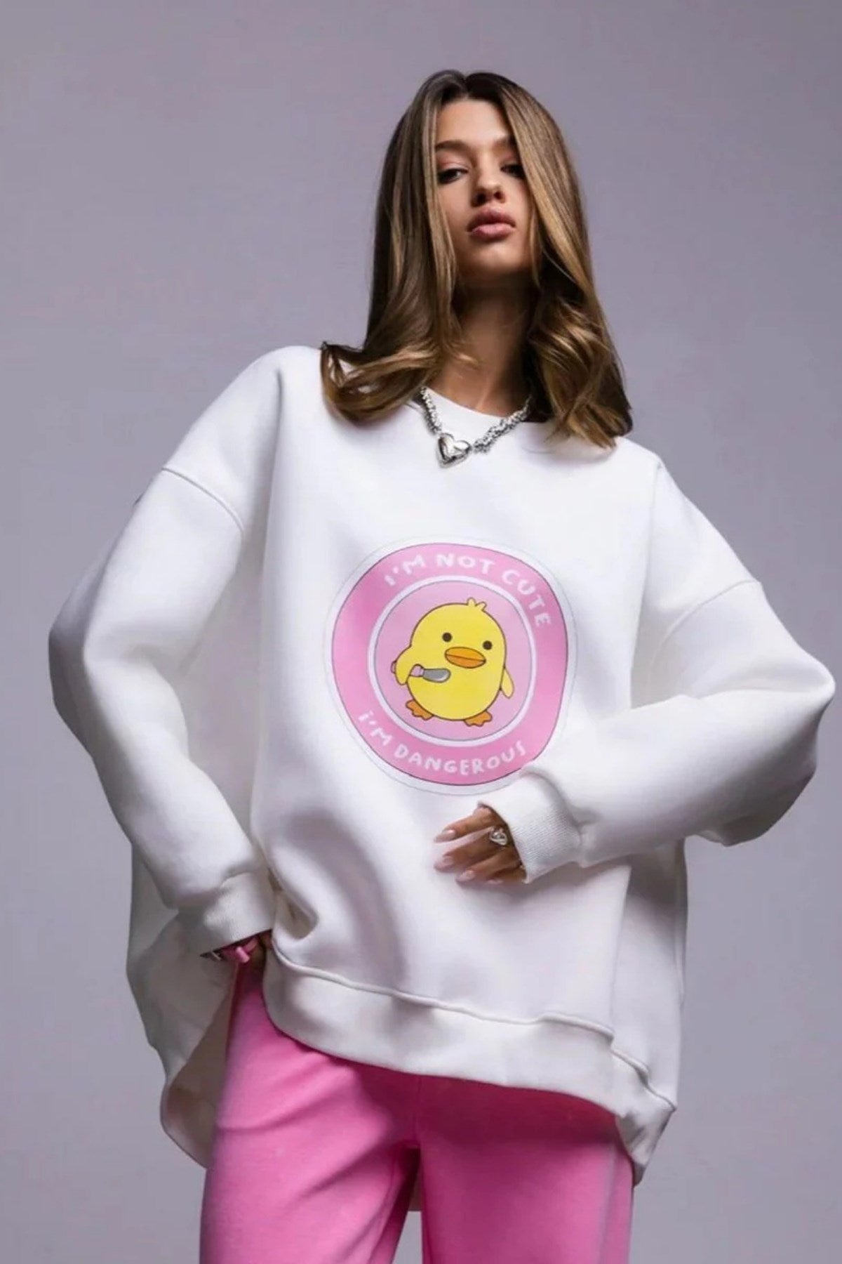 Kadın Oversize Sweatshirt Elbise Cute Ördek Baskılı Beyaz – Bisiklet Yaka, 3 İplik Şardonlu Polar