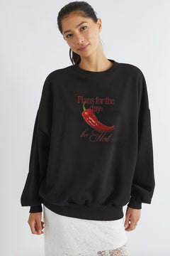 Kadın Oversize Sweatshirt Be Hot Baskılı Siyah – Bisiklet Yaka, 3 İplik Şardonlu Polar