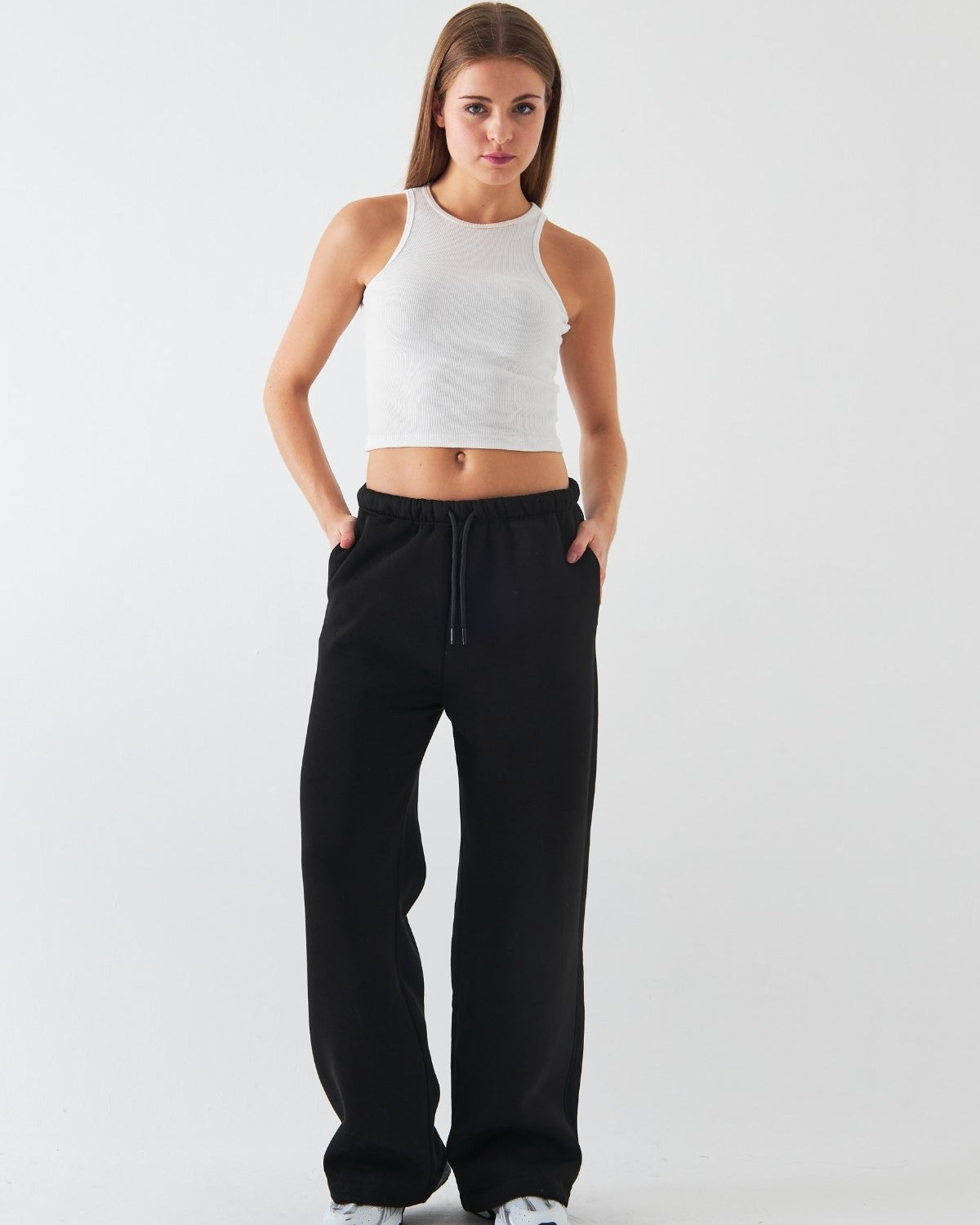 Oversize Unisex Eşofman Altı Siyah – 3 İplik Şardonlu, Bol Paça, Cepli, Modern Rahat Kesim
