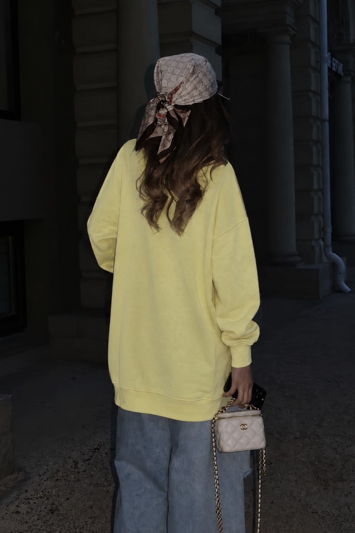 Kadın Oversize Sweatshirt Elbise More Love Baskılı Sarı – Bisiklet Yaka, 3 İplik Şardonlu Polar