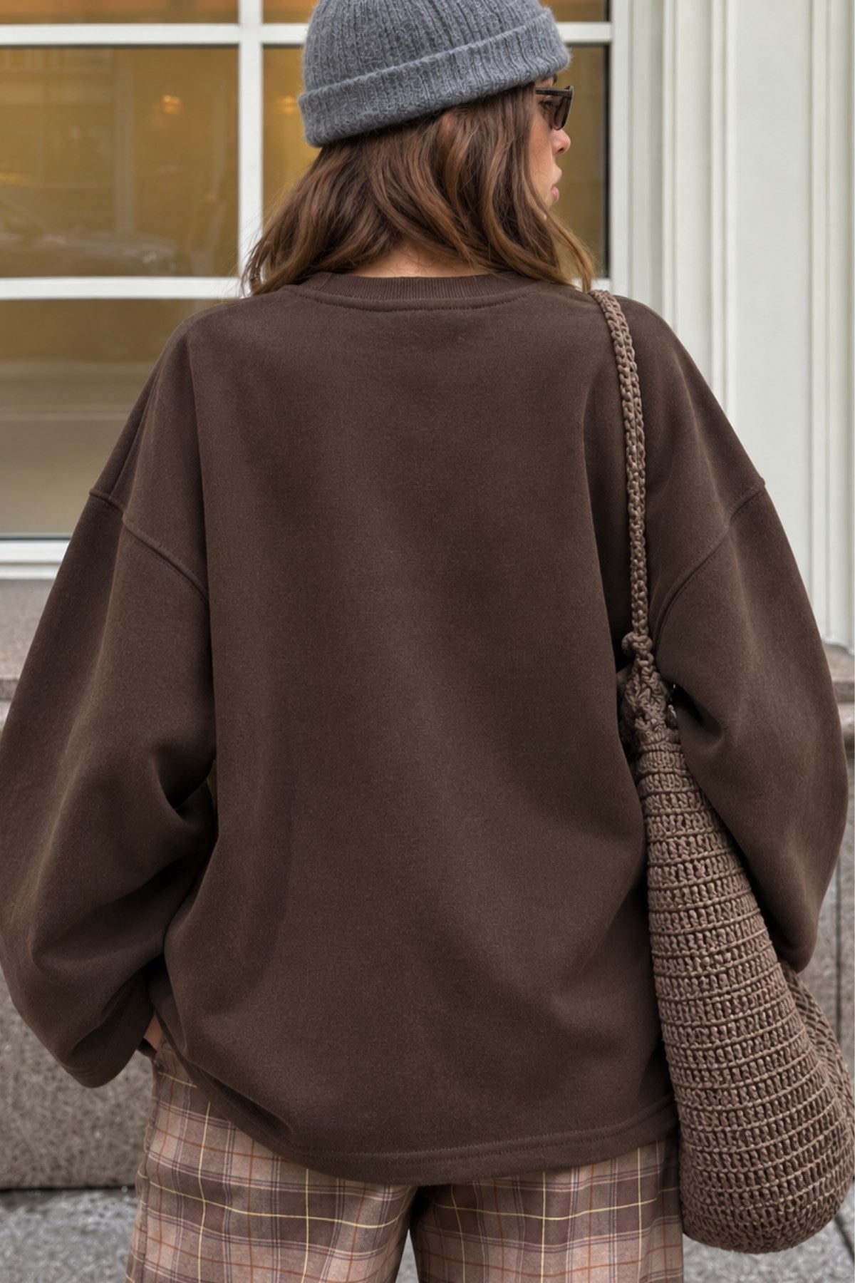 Kadın Relaxed Fit Sweatshirt Basic Kahverengi – Bisiklet Yaka, 3 İplik Şardonsuz, Düşük Omuz