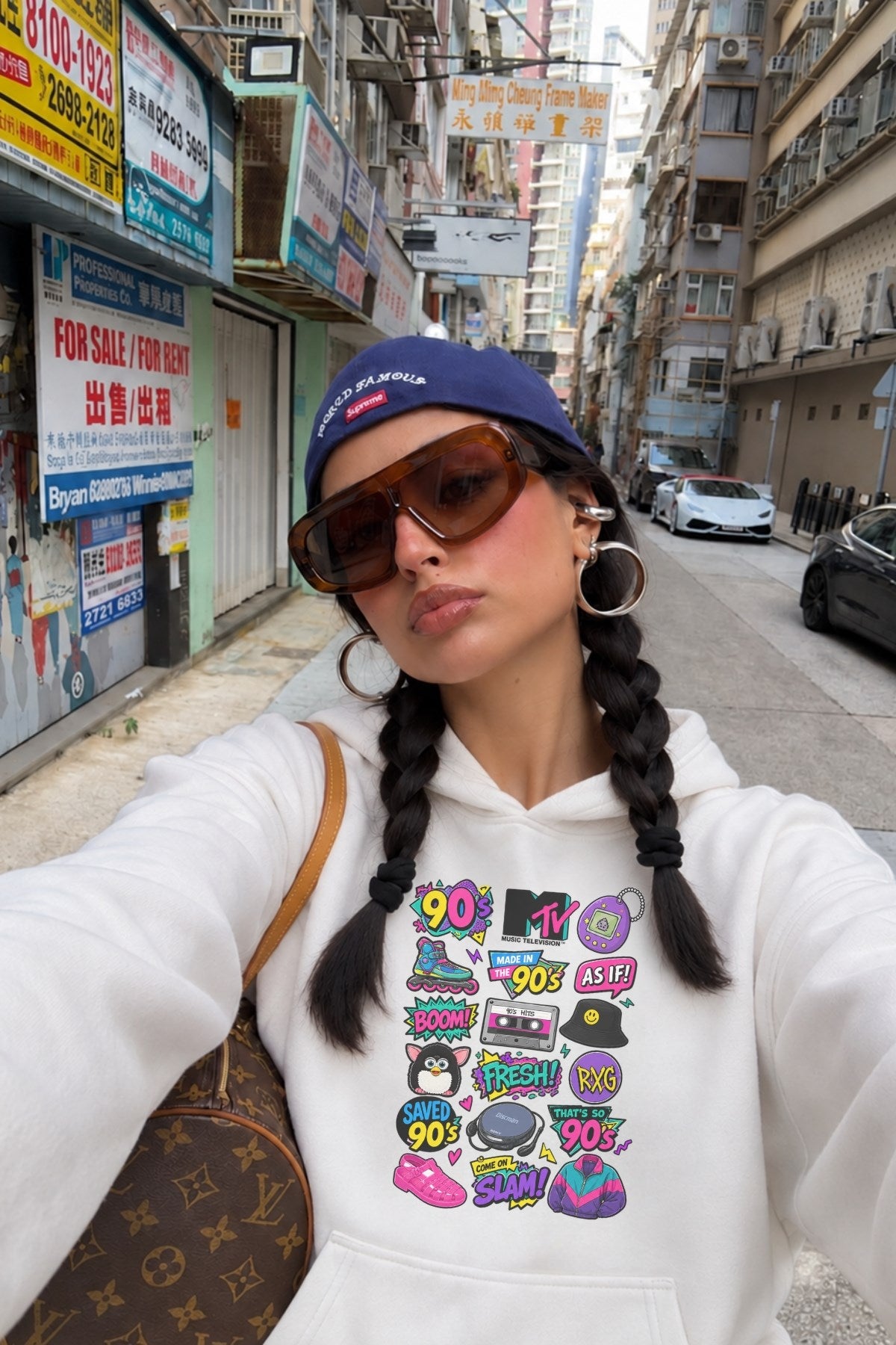 Kadın Oversize Hoodie Sweatshirt 90s Pop Patch Baskılı Beyaz – Kapüşonlu, Kanguru Cepli, 3 İplik