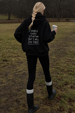 Kadın Oversize Hoodie Cry First Baskılı Siyah – Kapüşonlu, Kanguru Cepli, 3 İplik Şardonlu Polar