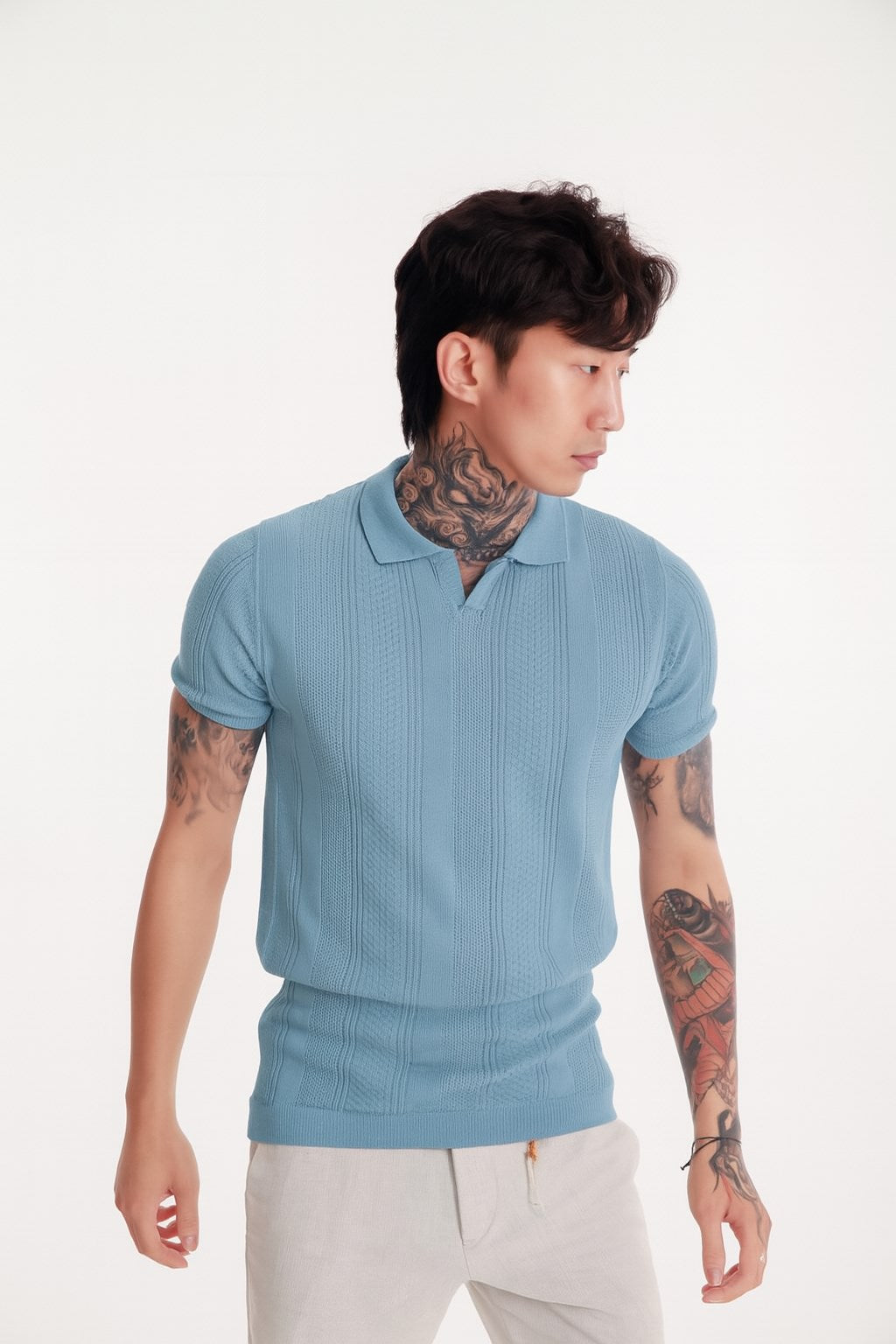 Erkek Mavi Polo Yaka Triko Tişört – Kısa Kollu, Modern Slim Fit, Yazlık Örgü Dokulu Model
