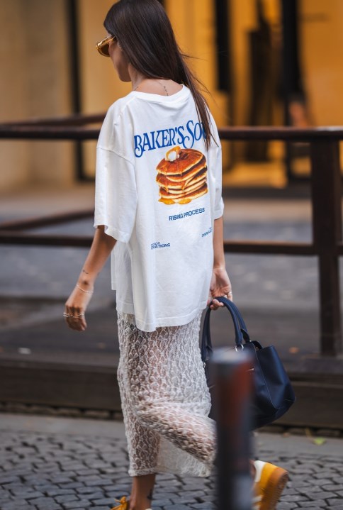 Kadın Pancake Baskılı “Baker’s Soul” Oversize Sokak Stili Tişört