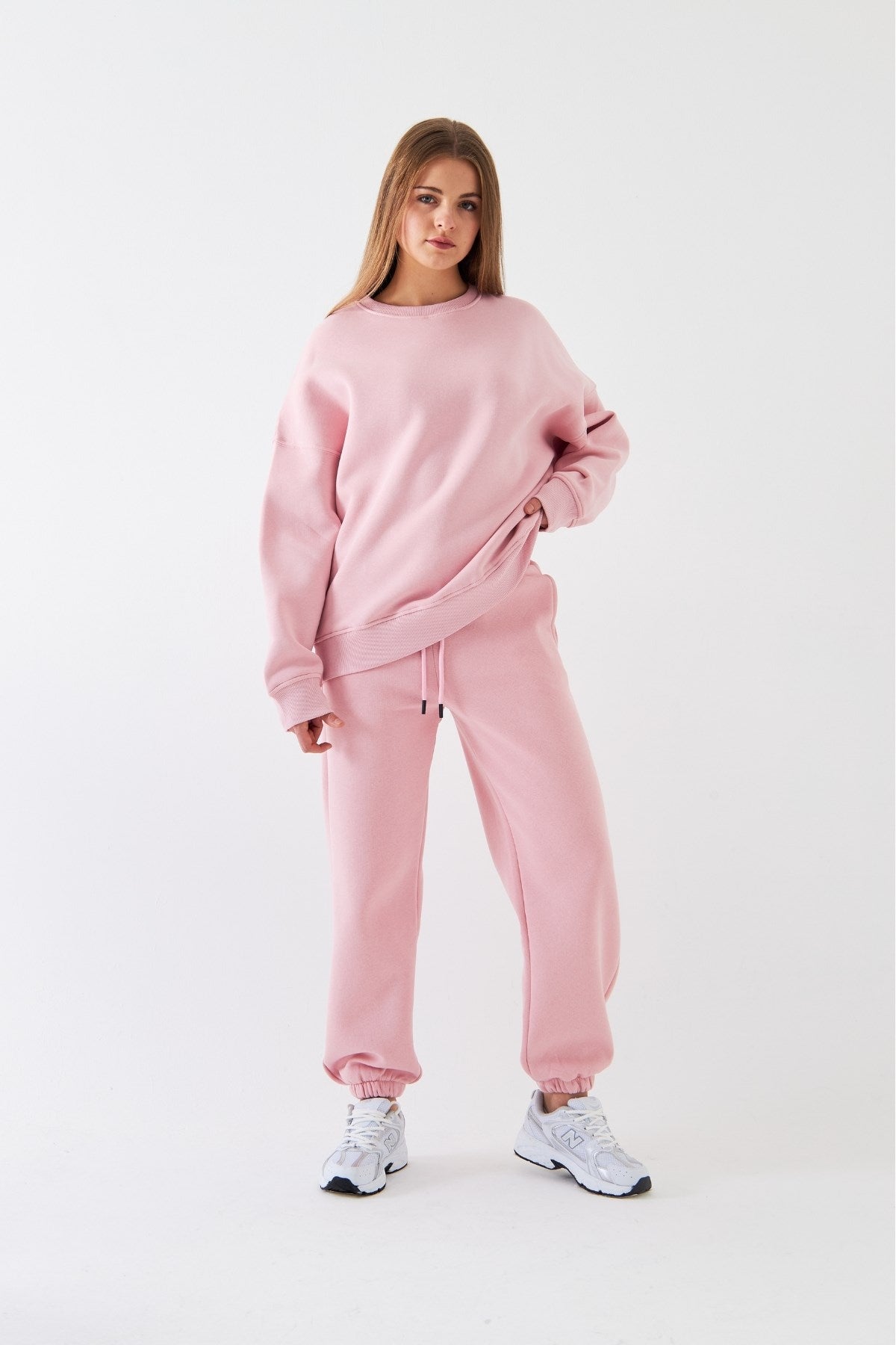 Unisex Oversize Eşofman Takımı Basic Pembe – Bisiklet Yaka, Lastikli Paça, 3 İplik Şardonlu Polar