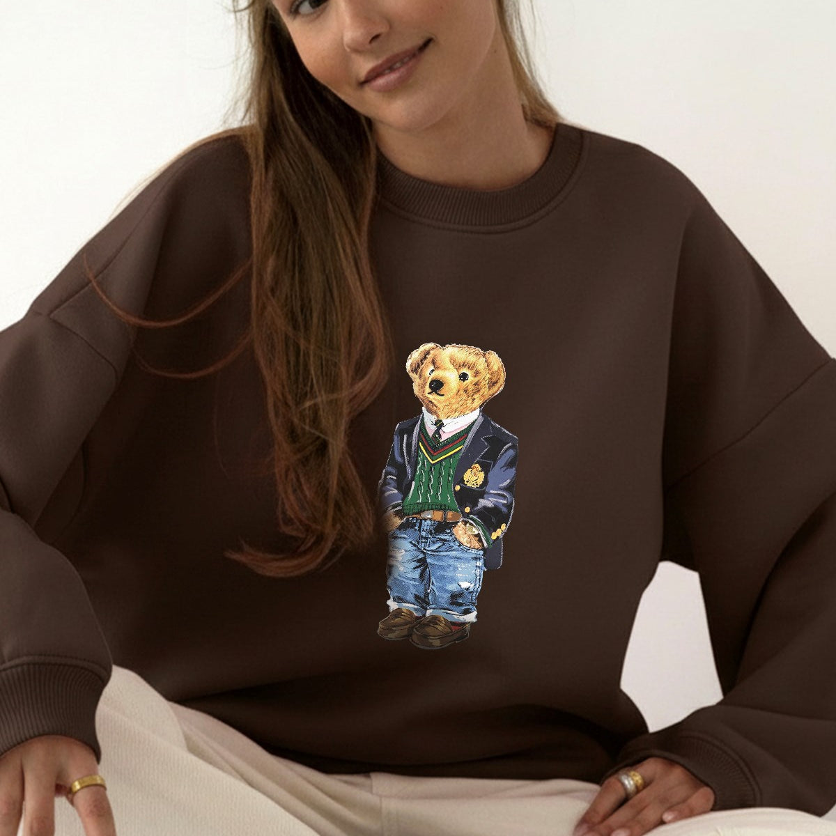 Kadın Oversize Sweatshirt Ivy Bear Baskılı Kahverengi – Bisiklet Yaka, 3 İplik Şardonlu