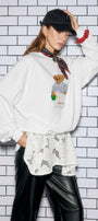 Kadın Oversize Sweatshirt City Club Bear Baskılı Beyaz – Bisiklet Yaka, 3 İplik Şardonlu Polar
