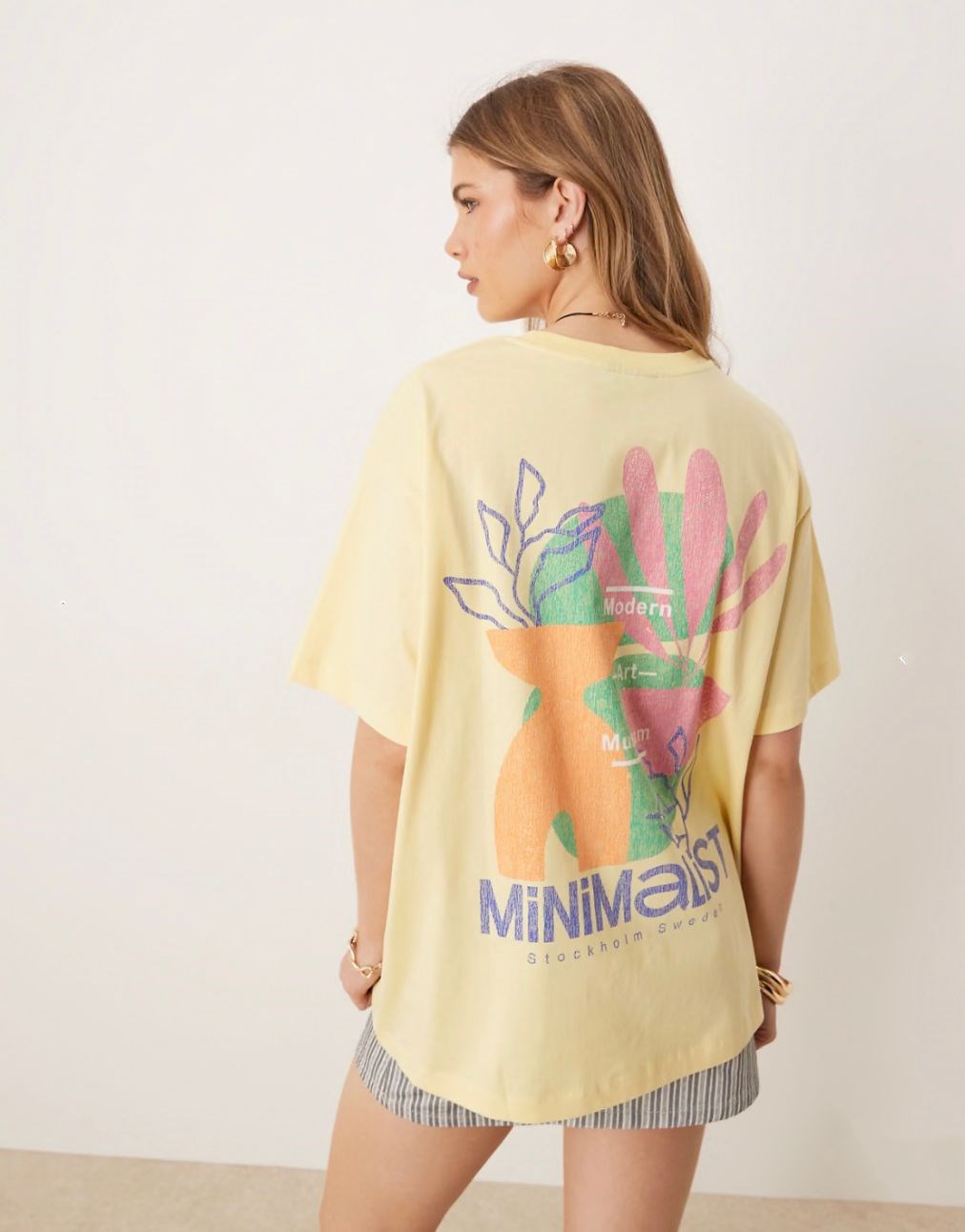 Kadın Sarı Oversize Minimalist Yazılı Sanat Desenli Tişört  Hediye Çanta ve Bandana Seti