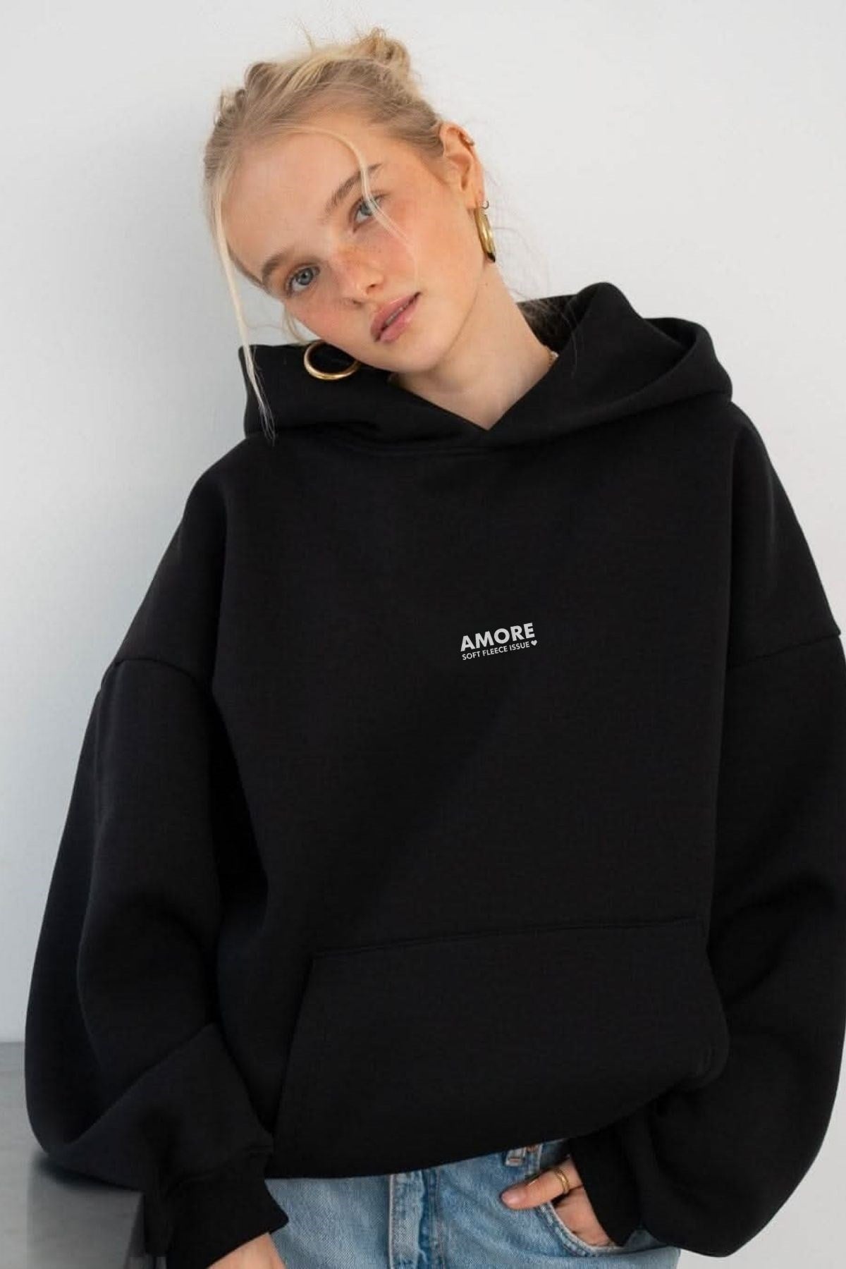 Kadın Oversize Sweatshirt Hoodie AMORE Siyah – Kapüşonlu, 3 İplik Polar, Kanguru Cepli