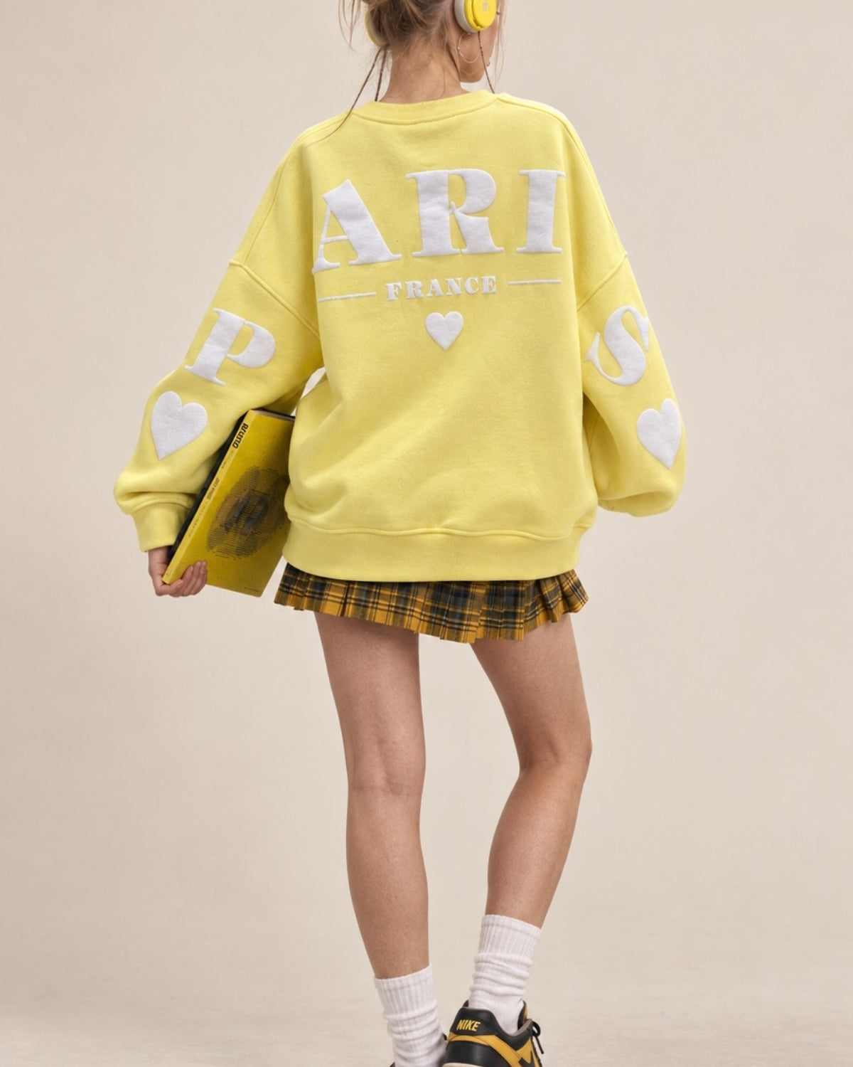 Kadın Oversize Sweatshirt Paris 3D Baskılı Sarı – Bisiklet Yaka, Kol ve Sırt Baskılı, 3 İplik