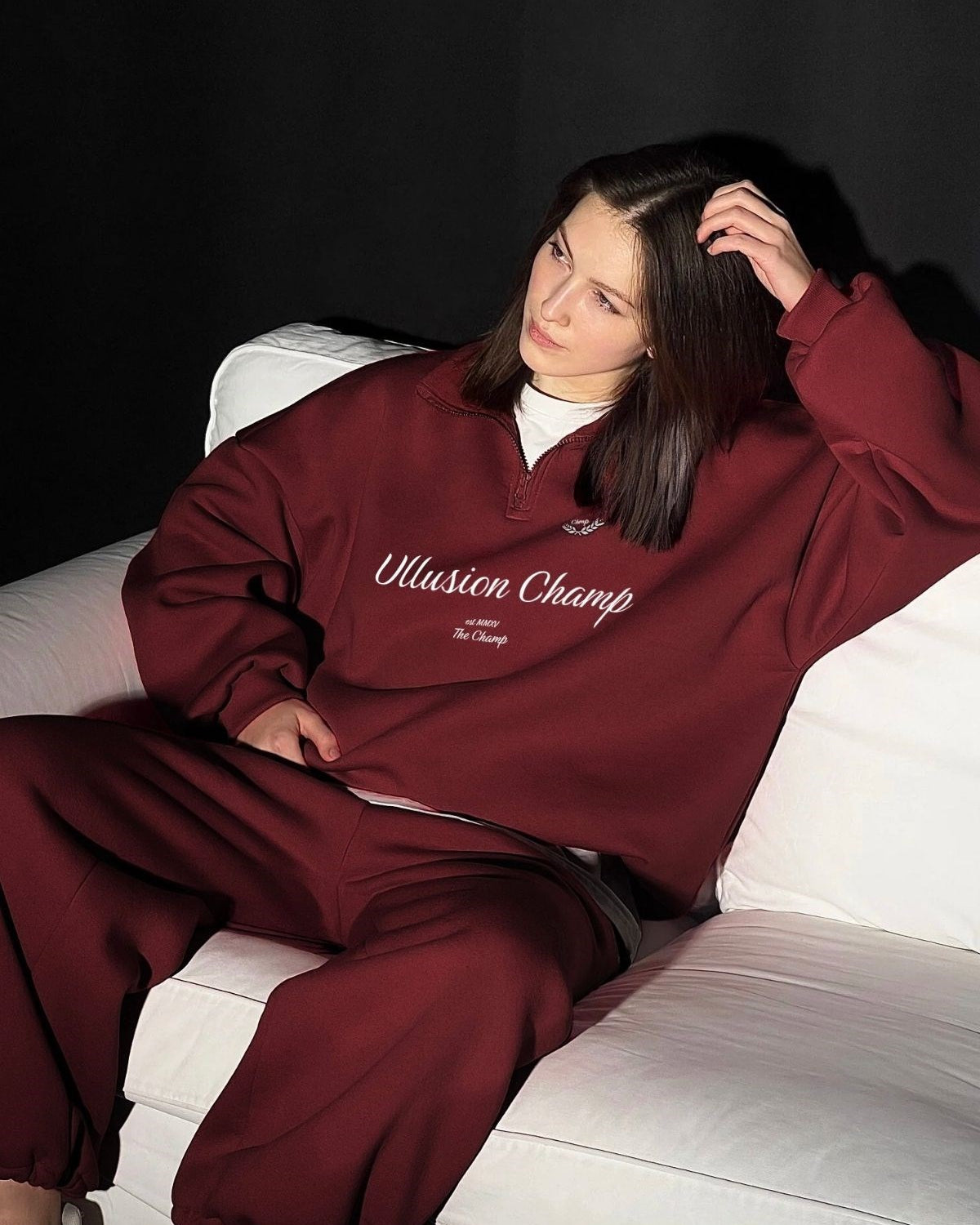 Unisex Oversize Ullusion Champ Baskılı Eşofman Takımı Bordo – Lastikli Bel ve Paça, Yarım Fermuar