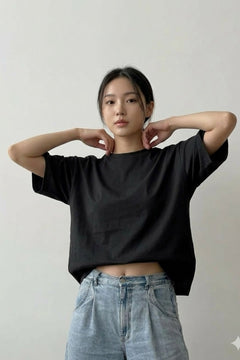 Kadın Oversize Basic Tişört Siyah – Bisiklet Yaka, Rahat Kalıp, Yazılık, %100 Pamuk