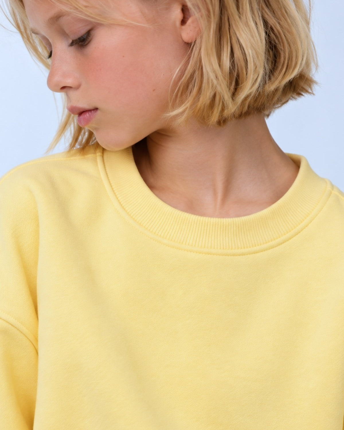 Kız Çocuk Oversize Sweatshirt Basic Sarı – Bisiklet yaka, 3 iplik şardonlu polar