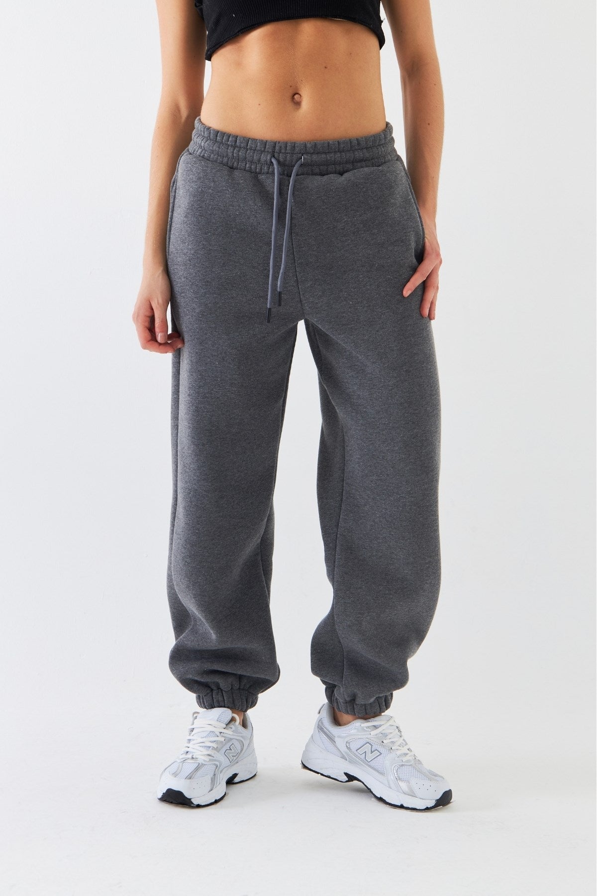 Oversize Unisex Eşofman Altı Füme Melanj – 3 İplik Şardonlu, Paça-Bel Lastikli, Cepli, Rahat Kesim