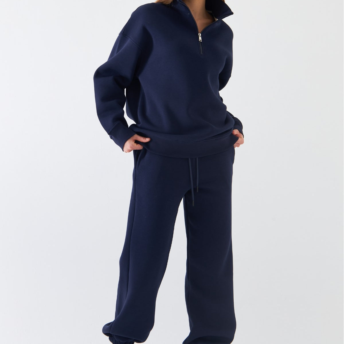 Unisex Oversize Eşofman Takımı Basic Lacivert – Fermuarlı Dik Yaka, Lastikli Paça, 3 İplik Şardonlu Polar