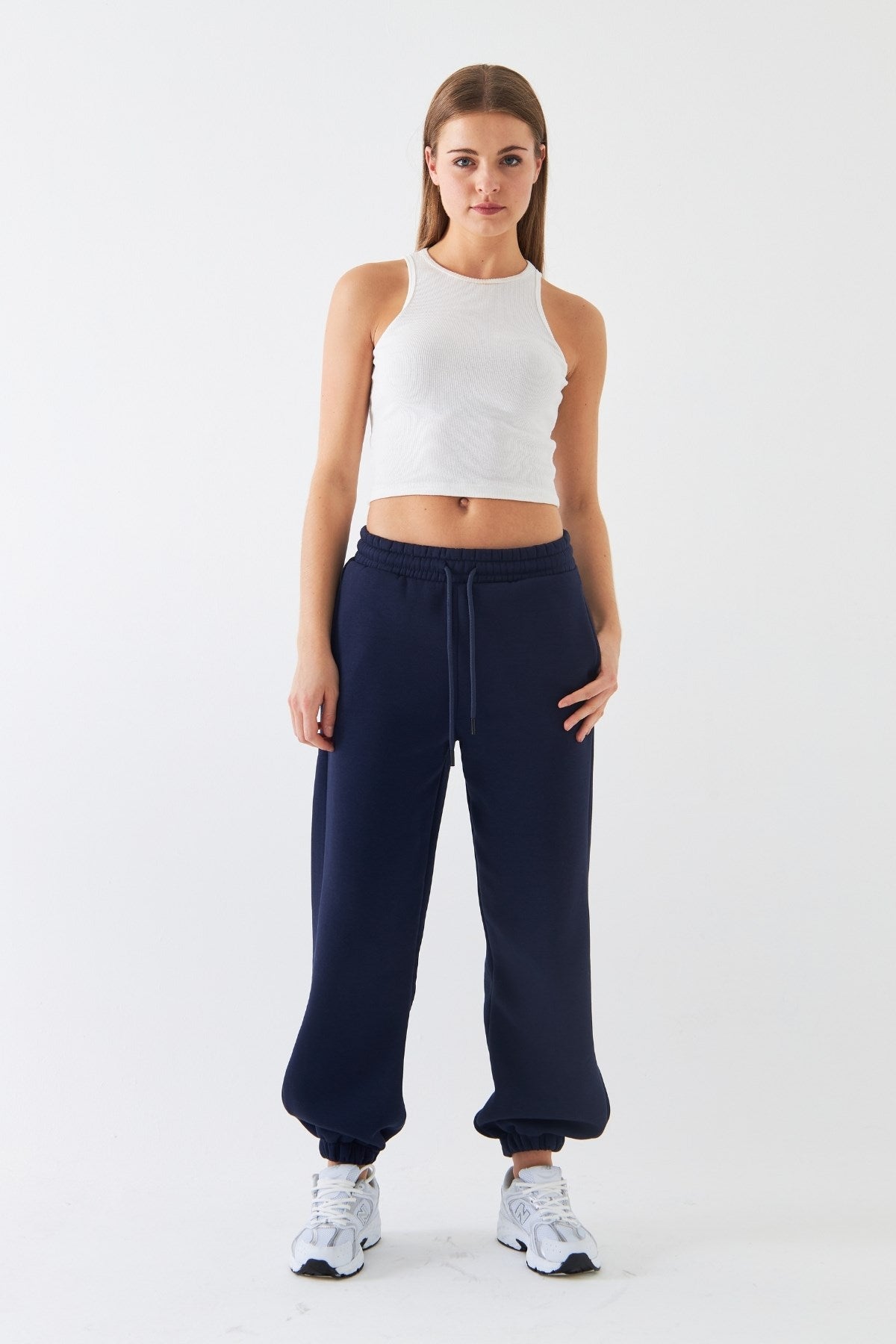 Oversize Unisex Eşofman Altı Lacivert – 3 İplik Şardonlu, Paça-Bel Lastikli, Cepli, Rahat Kesim