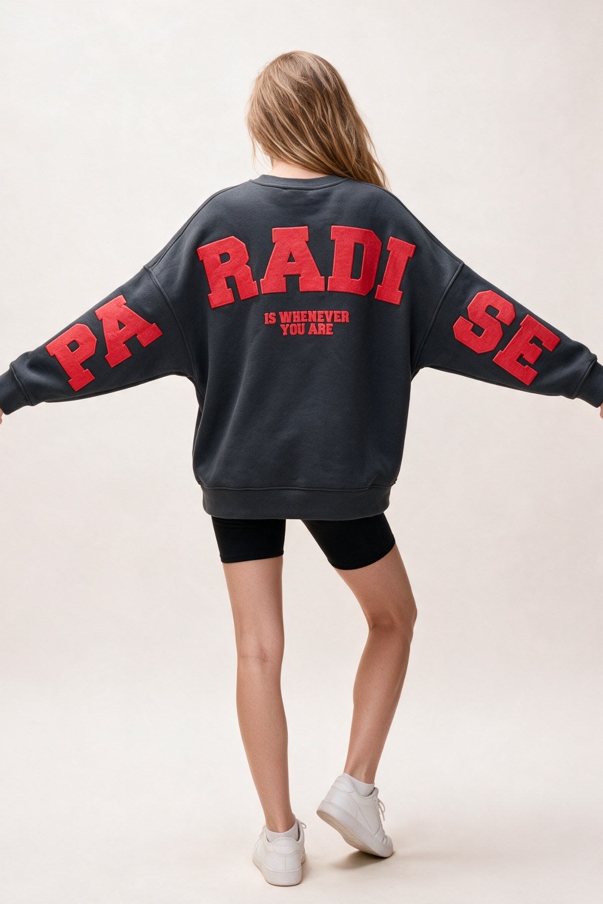 Kadın Oversize Sweatshirt Paradise Varsity Kabartma Baskılı Füme – Bisiklet Yaka, 3 İplik Şardonlu Polar