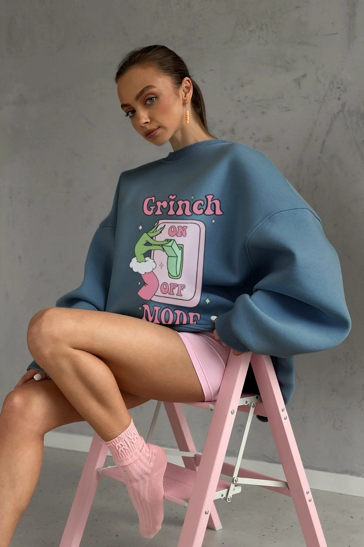 Kadın Oversize Sweatshirt Elbise Grinch Mode Baskılı Marine – Bisiklet Yaka, 3 İplik Şardonlu Polar