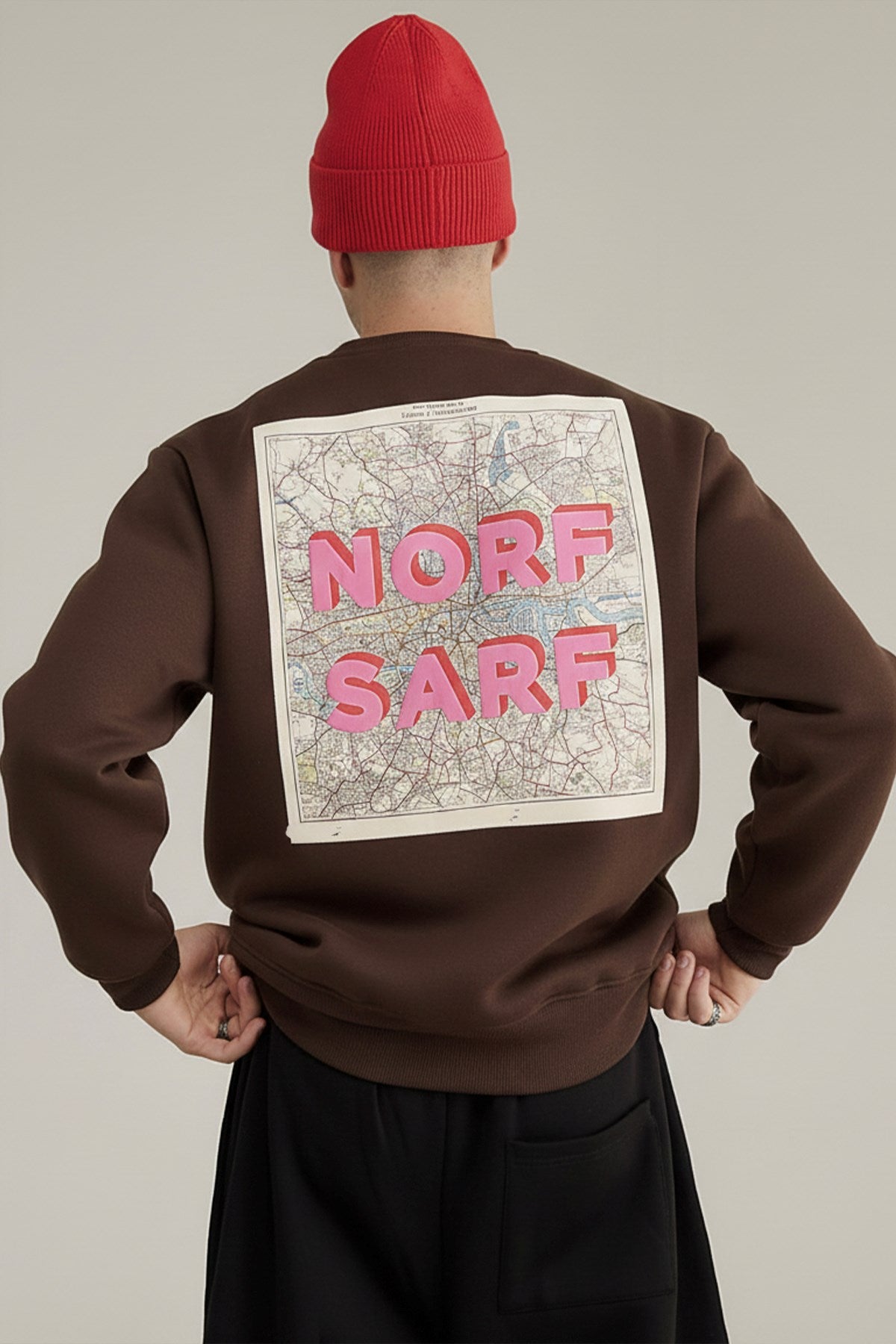 Unisex Oversize Sweatshirt Norf Sarf Harita Baskılı Kahverengi – Bisiklet Yaka, 3 İplik Polar