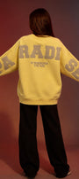 Kadın Oversize Sweatshirt Paradise Varsity Kabartma Baskılı Sarı – Bisiklet Yaka, 3 İplik Şardonlu Polar