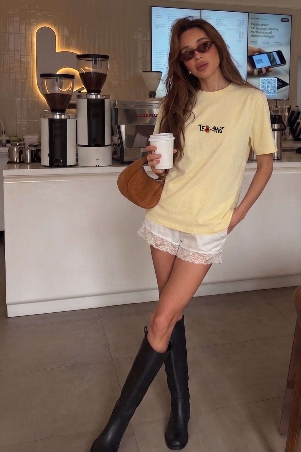 Kadın Oversize Tişört Tea-Shirt Baskılı Sarı – Bisiklet Yaka, Rahat Kalıp, %100 Pamuk