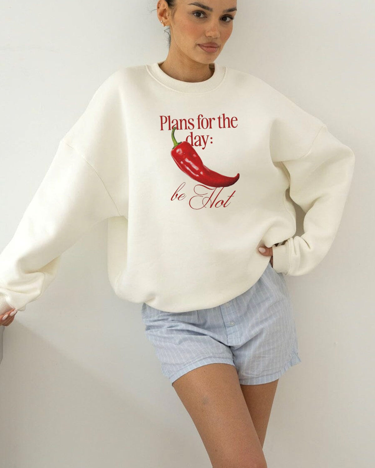 Kadın Oversize Sweatshirt Be Hot Baskılı Beyaz – Bisiklet Yaka, 3 İplik Şardonlu Polar