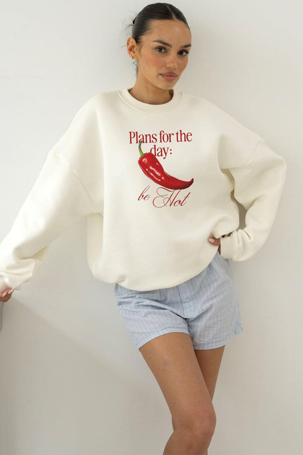 Kadın Oversize Sweatshirt Be Hot Baskılı Beyaz – Bisiklet Yaka, 3 İplik Şardonlu Polar