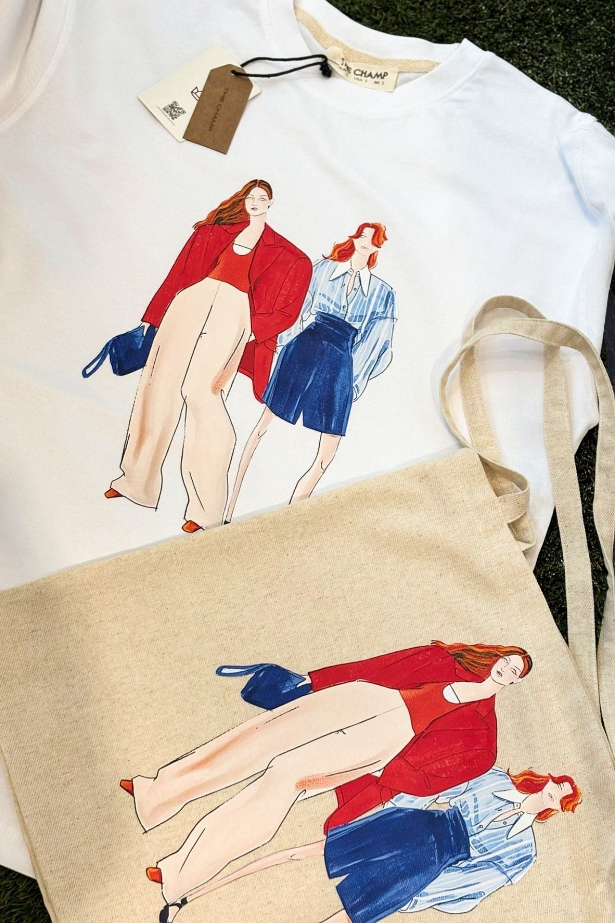 Kadın Oversize İllüstrasyon Baskılı Tişört + Bez Çanta Hediyeli Kombin – %100 Pamuk