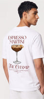 Unisex Oversize Tişört Espresso Martini Baskılı Beyaz – Bisiklet Yaka, Rahat Kalıp, %100 Pamuk