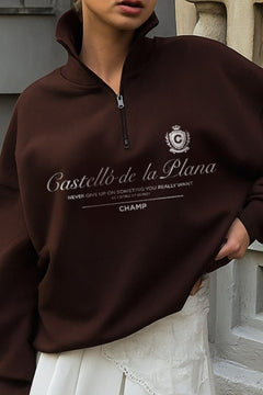 Kadın Oversize Sweatshirt Castelló de la Plana Baskılı Kahverengi – Yarım Fermuarlı, 3 İplik Polar