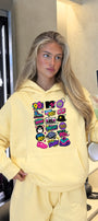 Kadın Oversize Hoodie Sweatshirt 90s Pop Patch Baskılı Sarı – Kapüşonlu, Kanguru Cepli, 3 İplik