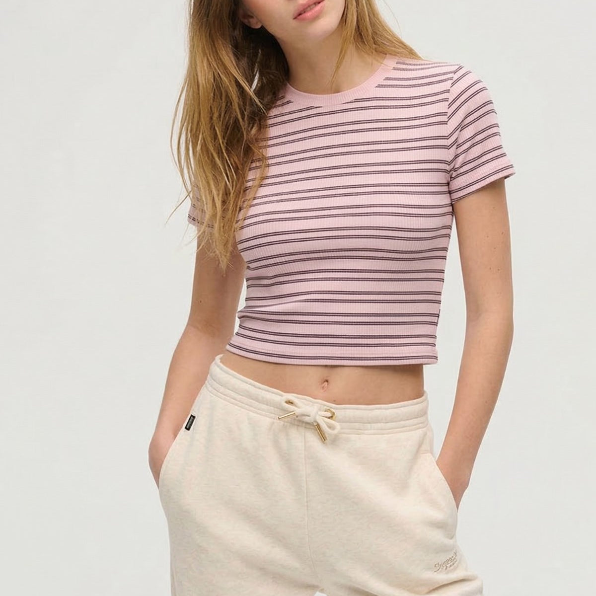 Kadın Çizgili Slim Fit Tişört Pembe– Bisiklet Yaka, Kısa Kollu