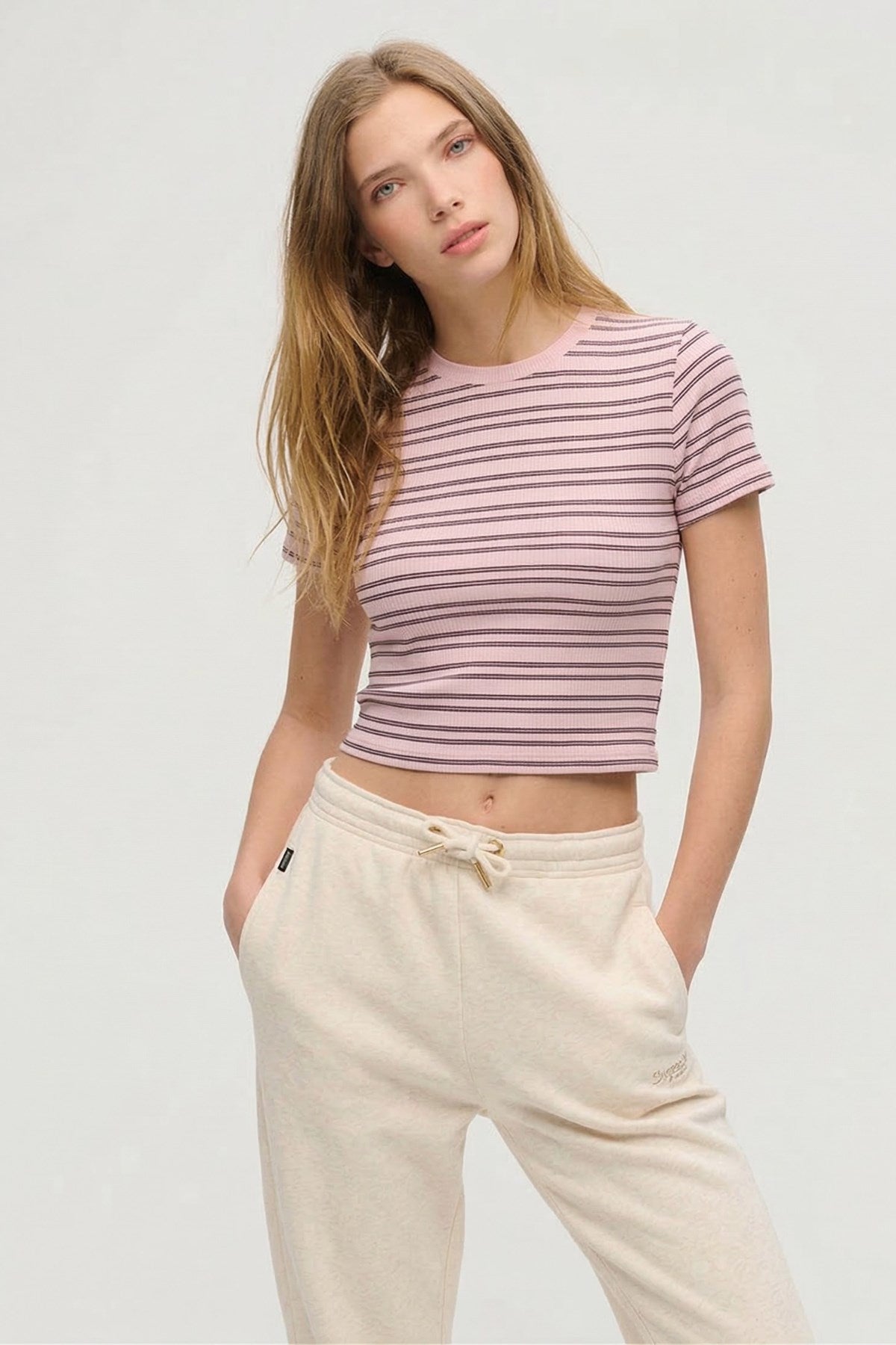 Kadın Çizgili Slim Fit Tişört Pembe– Bisiklet Yaka, Kısa Kollu